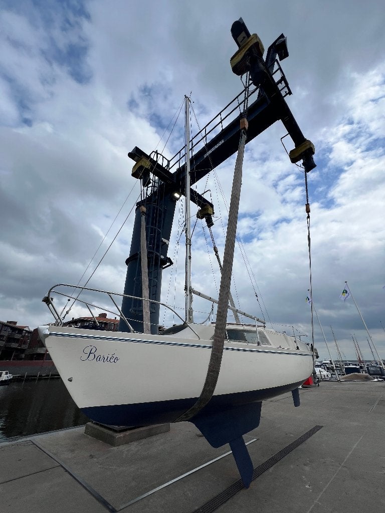 Dehler Varianta 65 met Suzuki 6 pk en ligplaats, Ophalen, 70 cm, Gebruikt, 1.00 - 1.50 meter