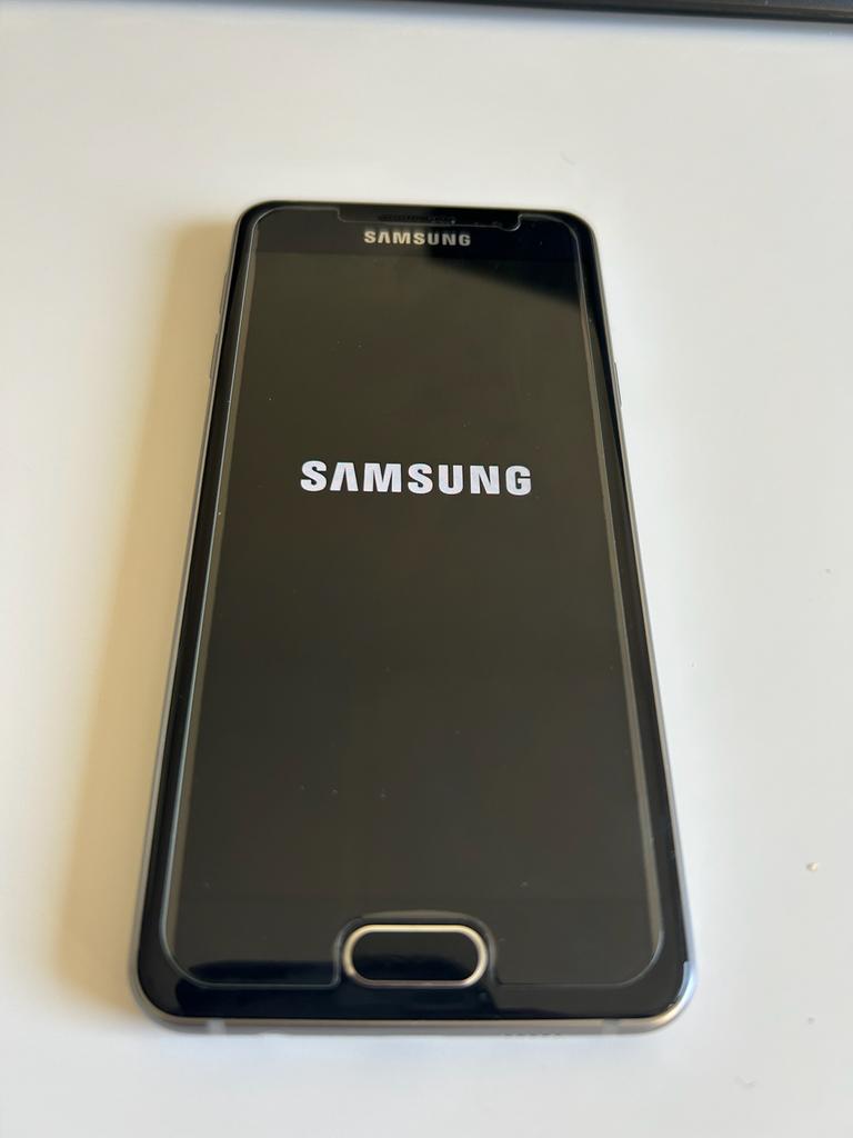 Samsung Galaxy A3 (2016) SM-A310F - Zwart, 16GB, Telecommunicatie, Mobiele telefoons | Samsung, Gebruikt, Zwart, Touchscreen, Ophalen of Verzenden