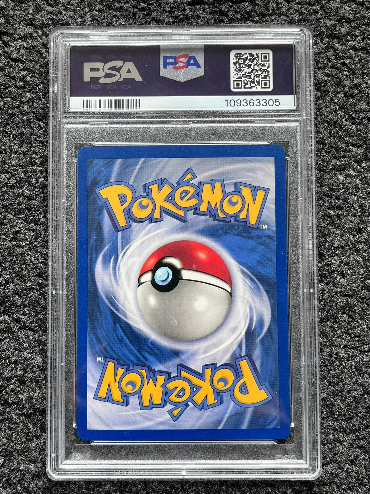 Pokémon PSA 8 1st edition Dutch Mewtwo Holo #10 Base set, Ophalen of Verzenden, Zo goed als nieuw, Losse kaart, Foil