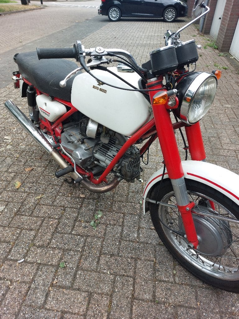 Moto Guzzi Nuovo Falcone Civile, Gebruikt, Handgeschakeld, 1 cilinder, 500 cc