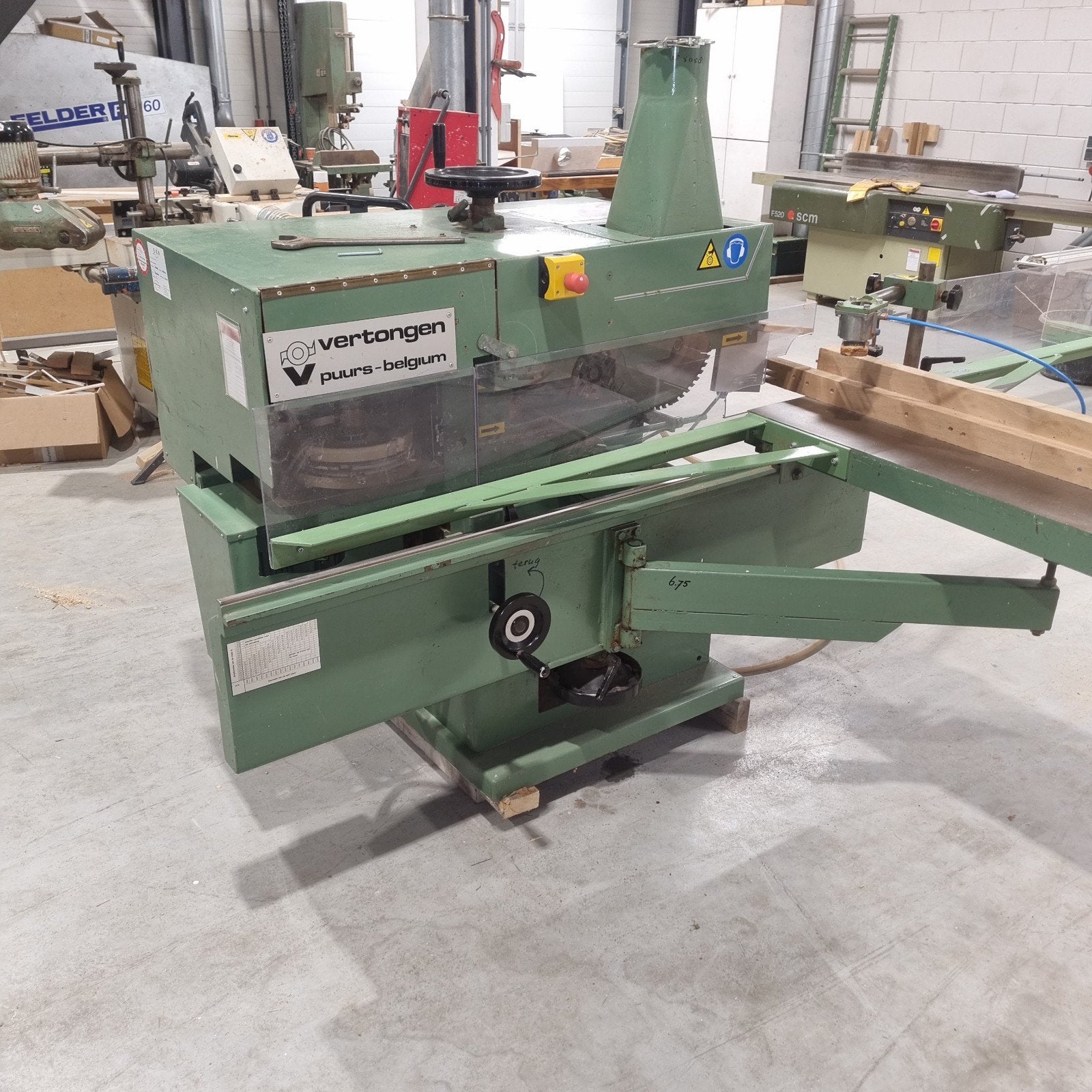 Vertongen pennenbank, Doe-het-zelf en Verbouw, Gereedschap | Freesmachines, Ophalen, Gebruikt, Elektrisch, Overige soorten