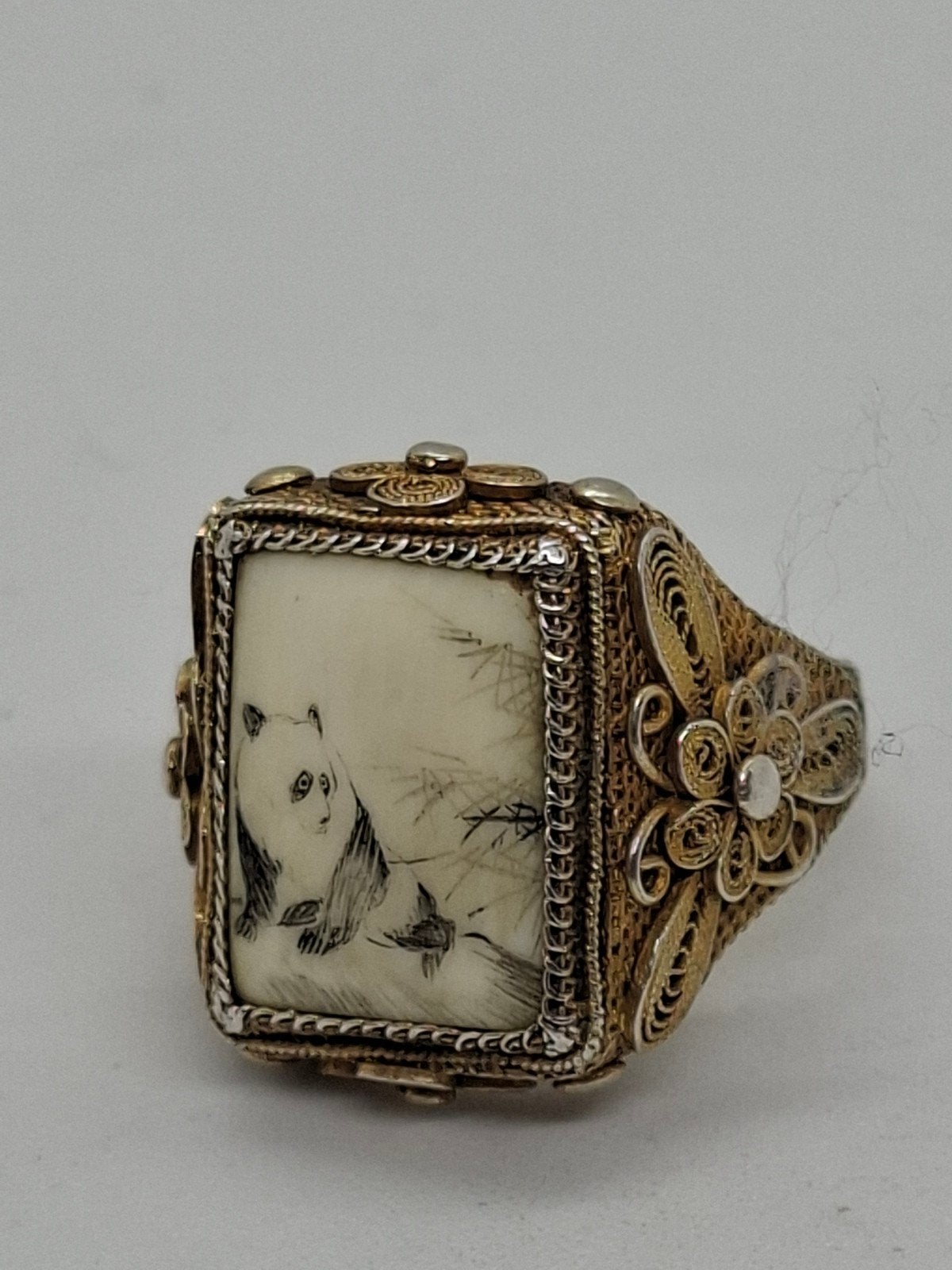Zeldzame Antieke Chinese Filigraan panda  Ring zilver, Gebruikt, 20 of groter, Ophalen of Verzenden, Dame of Heer