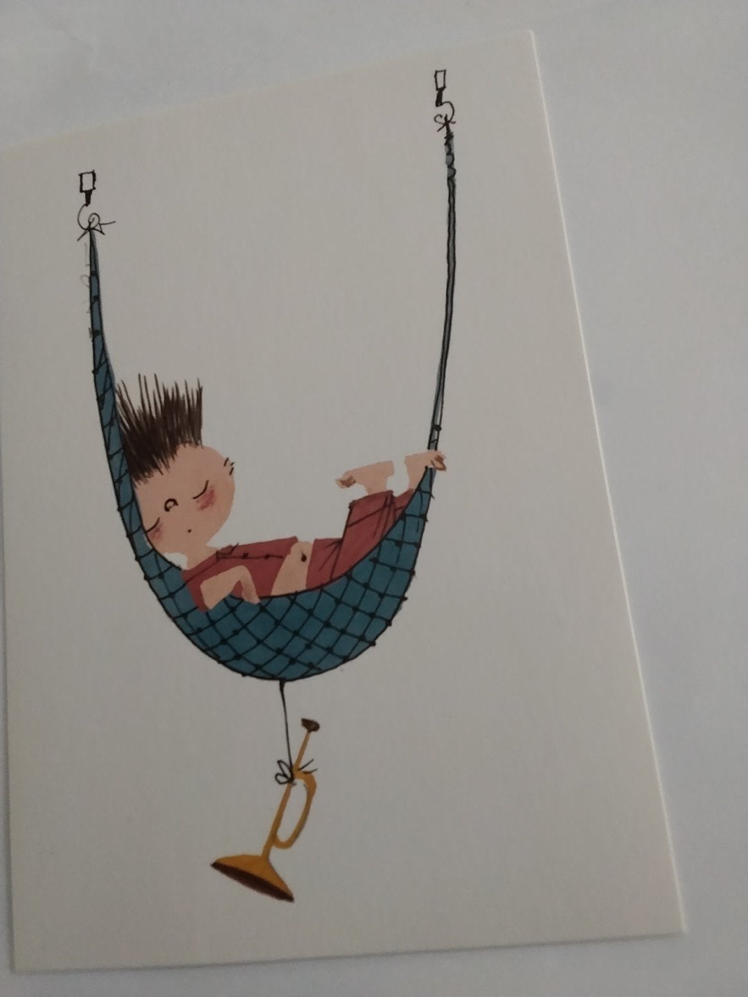 Ansichtkaart Jongen in hangmat met trompet Fiep WESTENDORP, Ophalen of Verzenden, 1980 tot heden, Ongelopen, Kinderen