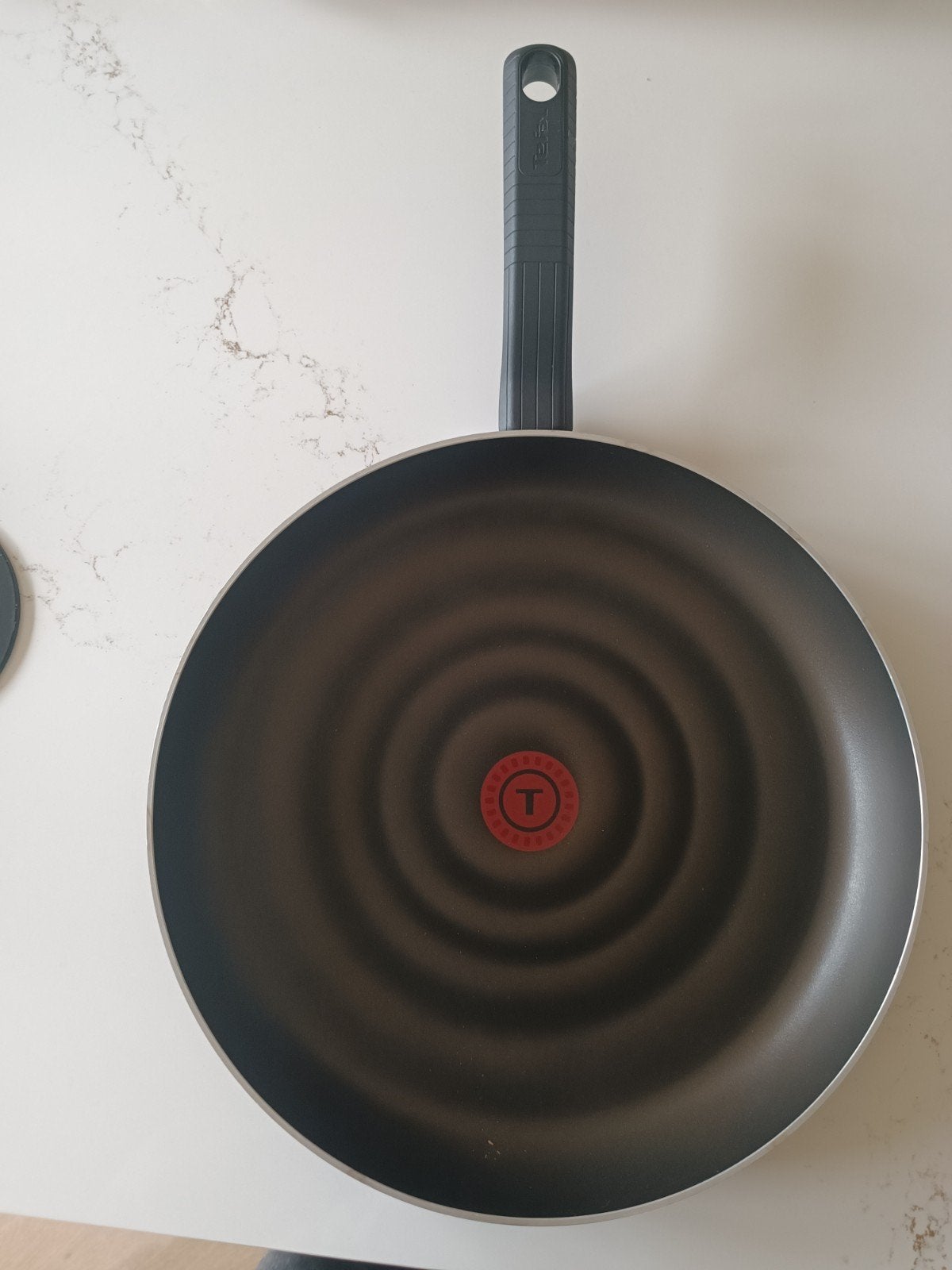 Tefal Koekenpan - Zo goed als nieuw. Nooit gebruikt., Ophalen, Koekenpan, Tefal, Antiaanbaklaag