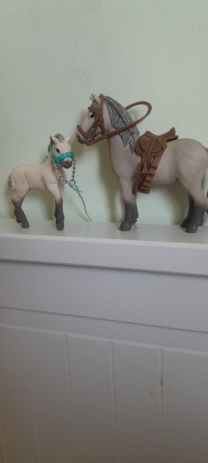 schleich paard met veulen, Ophalen, Zo goed als nieuw