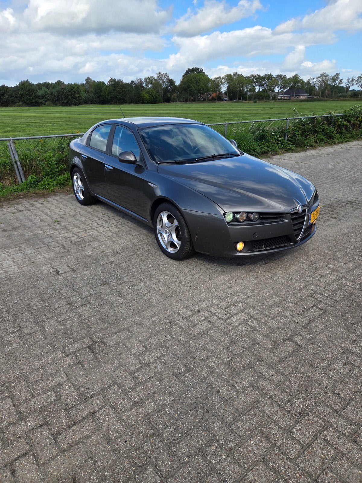 Alfa Romeo 159 1.8 MPI 103KW 2006 Grijs, Auto's, Alfa Romeo, 4 cilinders, 1796 cc, Origineel Nederlands, Handgeschakeld