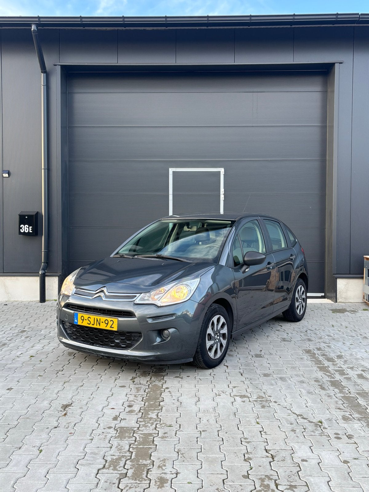 Citroën C3 1.0 I NIEUWE DISTRIBUTIERIEM + BEURT, Voorwielaandrijving, 450 kg, 31 €/maand, 948 kg