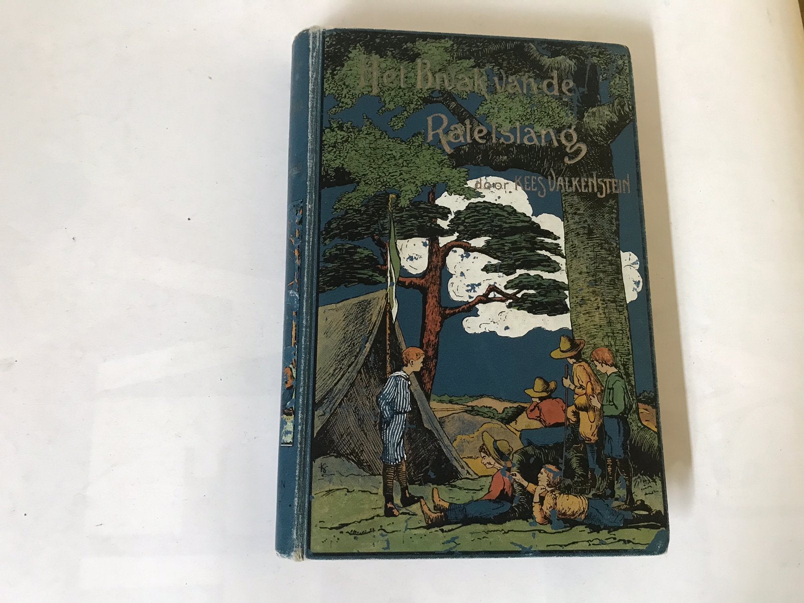 Het bivak van de ratelslang., Ophalen of Verzenden, Gelezen, Fictie