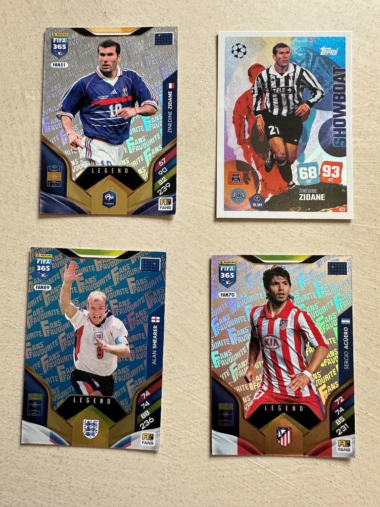 Zidane, Agüero & Shearer Legends Lot | Panini & Topps, Ophalen of Verzenden, Gebruikt, Buitenlandse clubs, Poster, Plaatje of Sticker