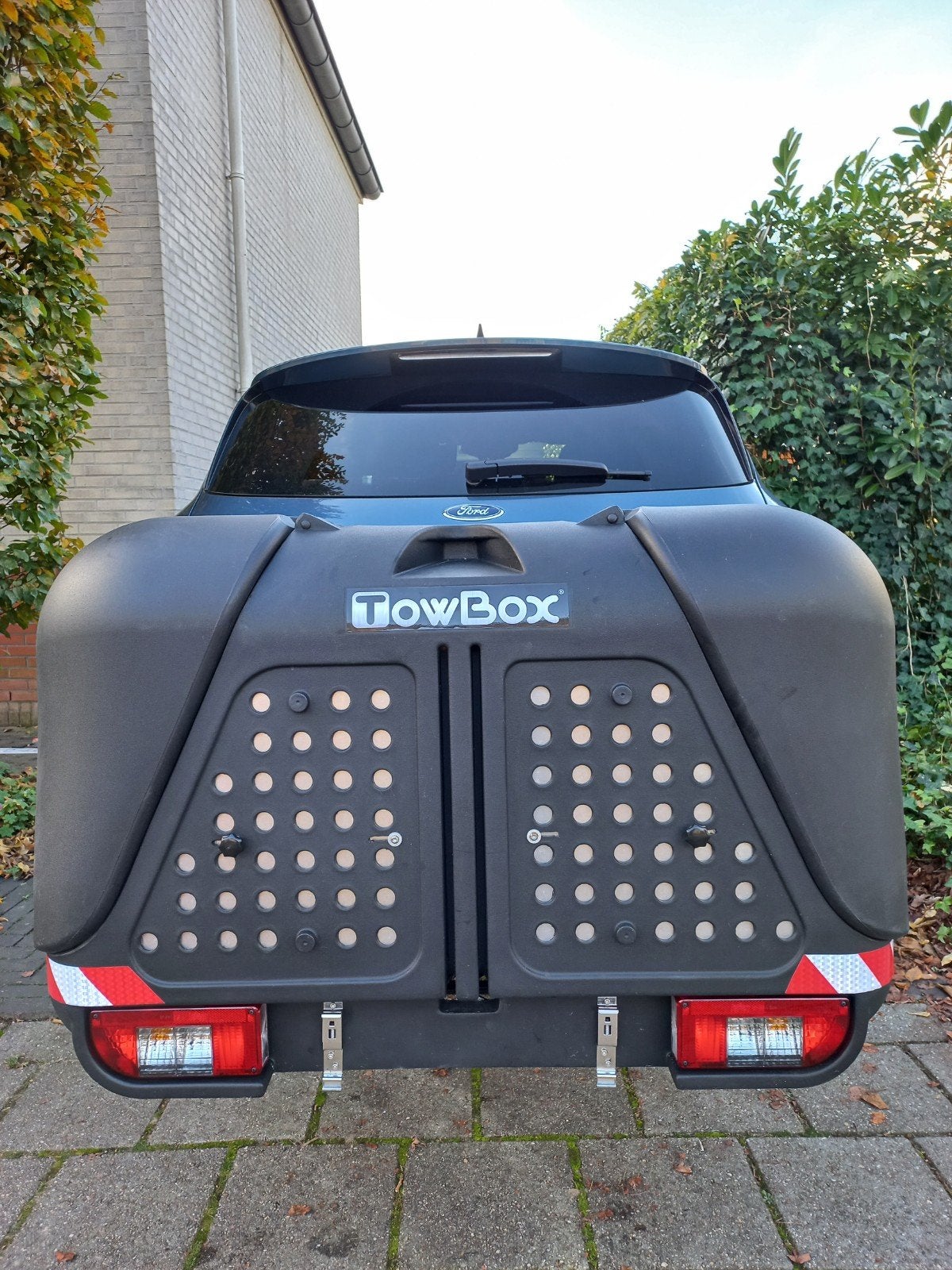 TowBox V2 trekhaakkoffer bagagebox <TE HUUR>, Ophalen, Zo goed als nieuw