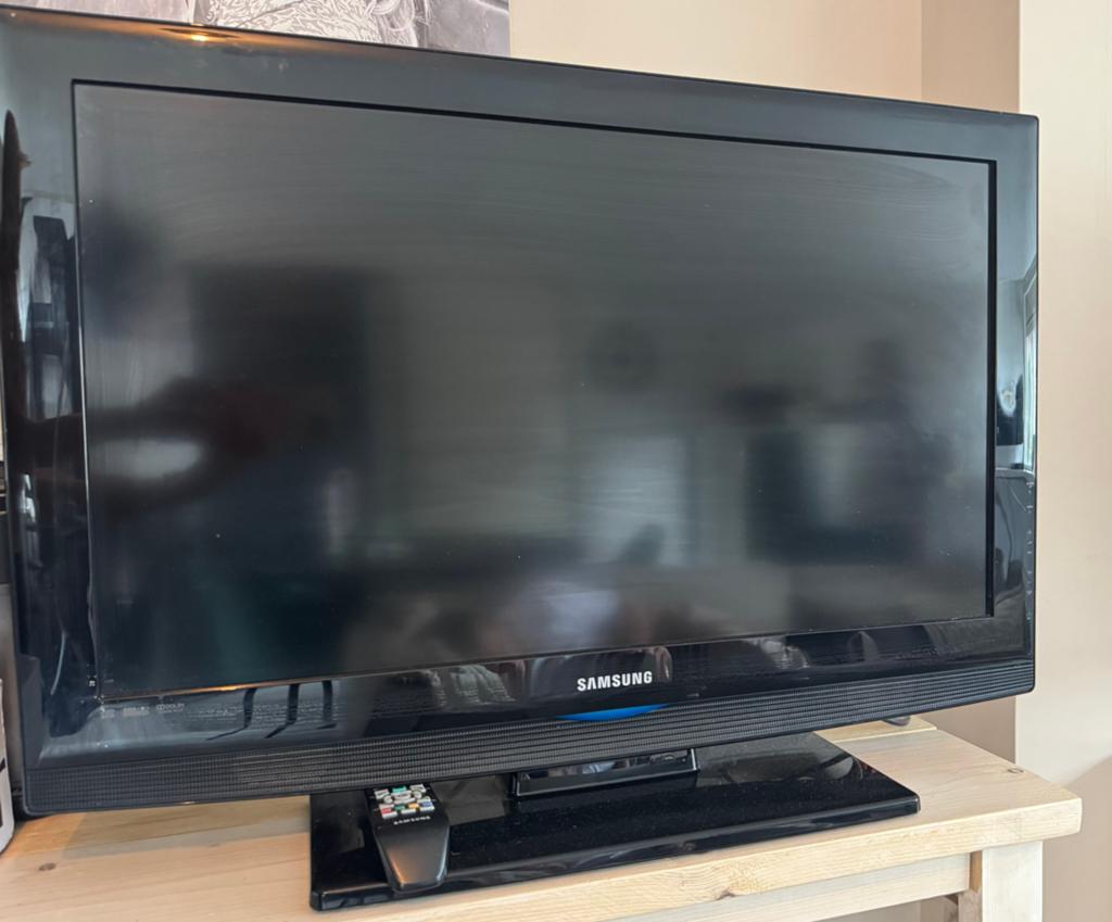 Samsung LE32B350F1W TV, Ophalen, Gebruikt, 50 Hz, 80 tot 100 cm