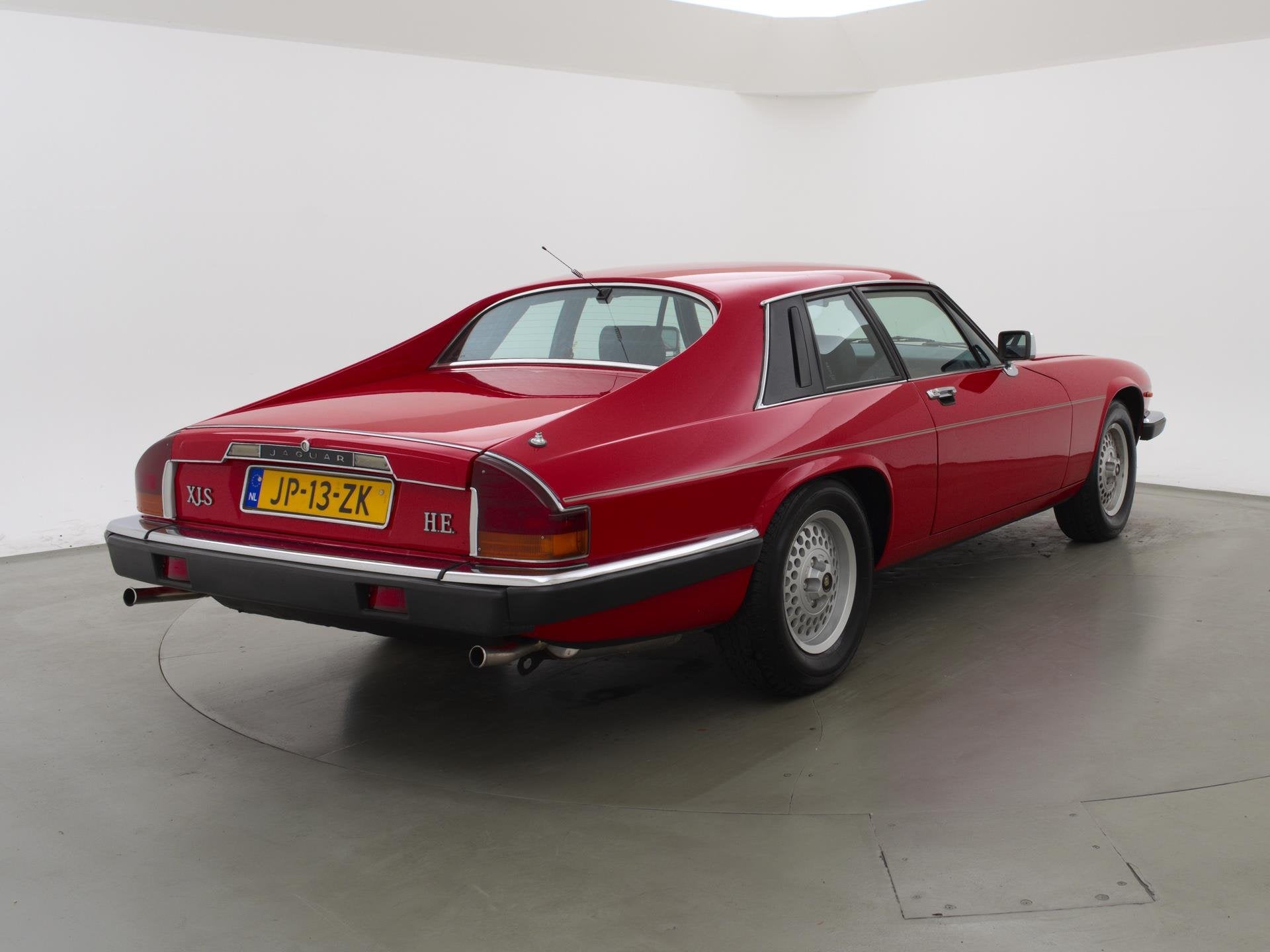 Jaguar XJ-S 5.3 V12 HE COUPÉ 296 PK AUT. *ORIGINEEL NEDERLA, Auto's, Stof, 296 pk, 4 stoelen, Origineel Nederlands