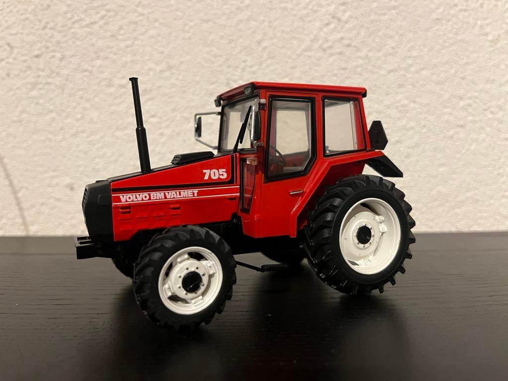 Volvo BM Valmet 705 model tractor, Ophalen of Verzenden, Gebruikt, Overige typen, Overige merken