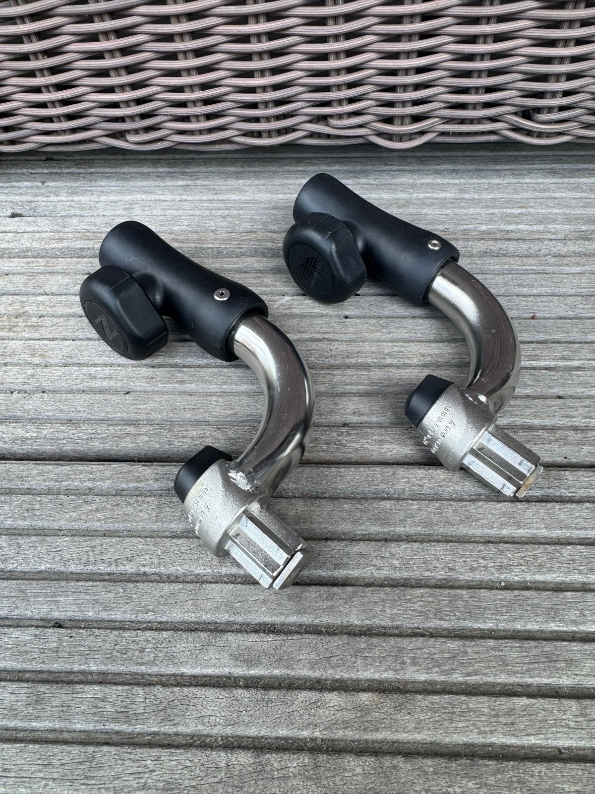 RVS Parasolhouder voor lier - Geschikt tot 22 mm stok, Ophalen of Verzenden, Zo goed als nieuw, Overige typen, Zeilboot of Motorboot