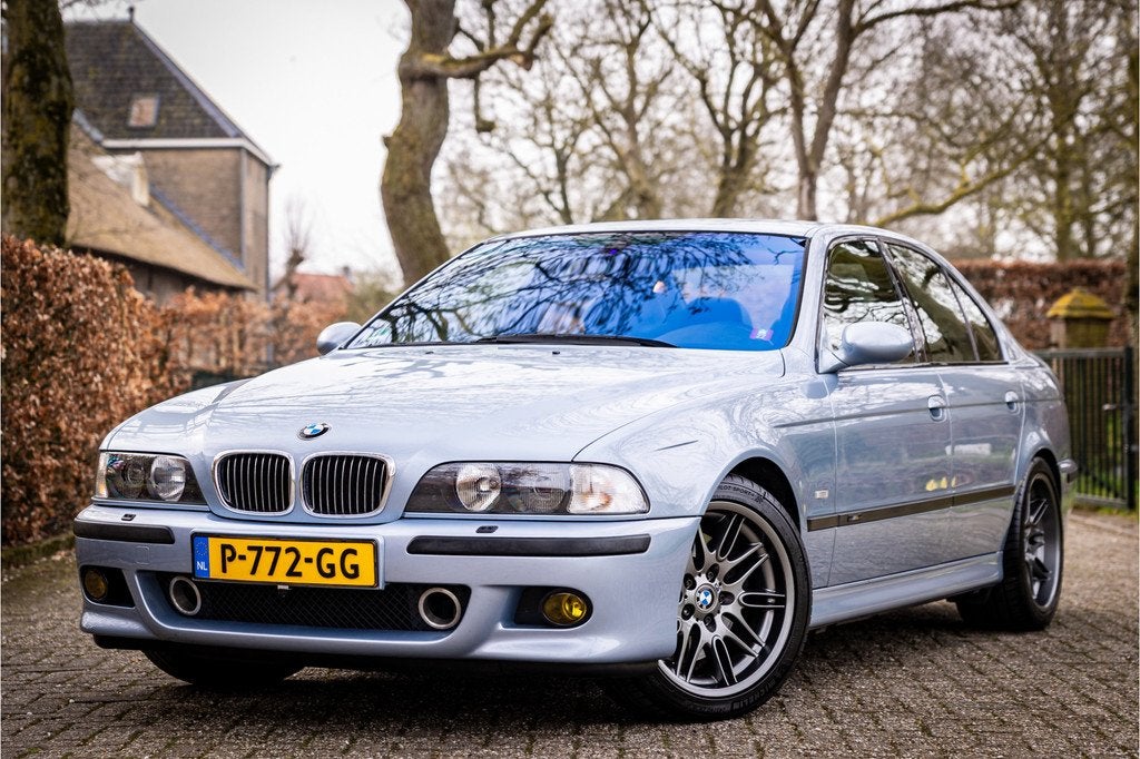 BMW 5 Serie M5 4.9 V8 Silverstone Eisenmann Schuifdak, Auto's, Oldtimers, Achterwielaandrijving, Zwart, Leder, Handgeschakeld