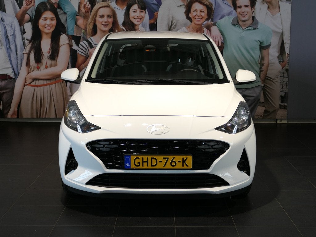 Hyundai i10 1.0 Comfort - Apple carplay/ Android auto - Crui, Stof, Gebruikt, 899 kg, Wit
