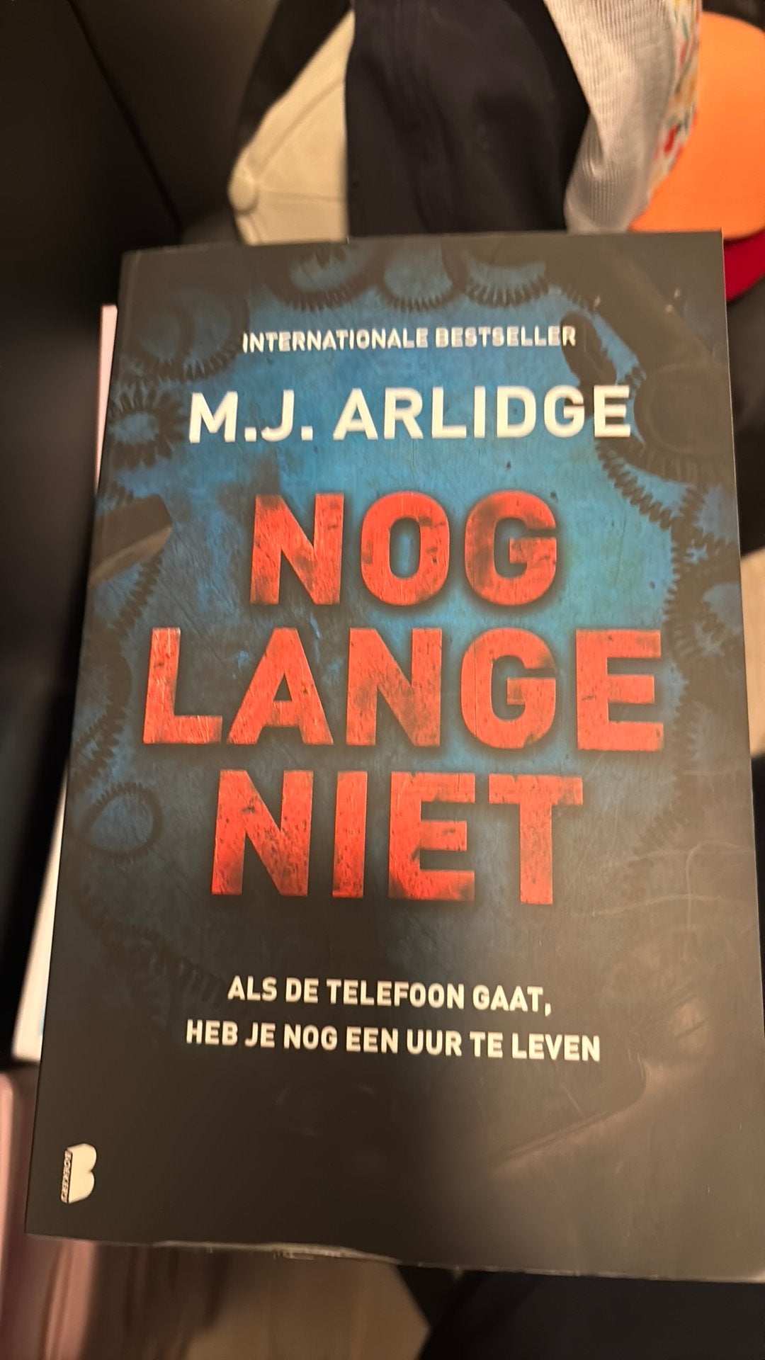 M.J. Arlidge - Nog lange niet, Boeken, Ophalen, Zo goed als nieuw, M.J. Arlidge