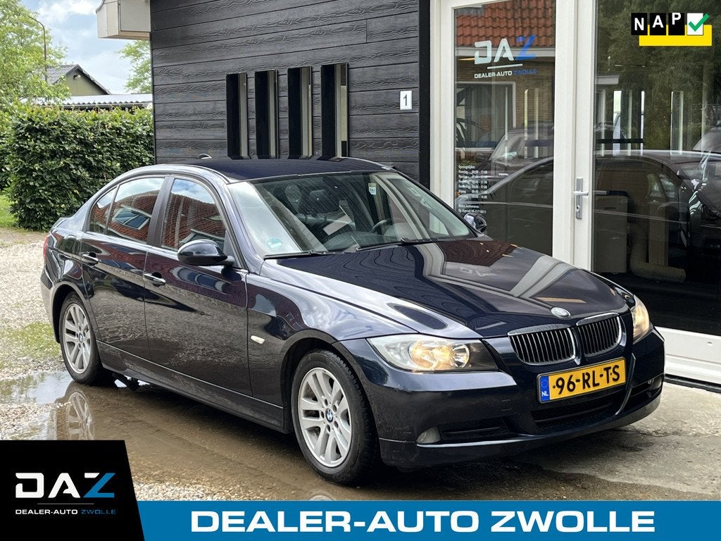BMW 3-serie 320i Dynamic Executive Ecc/Audio/Navi/Leer/Lm, Auto's, BMW, Parkeersensor, Achterwielaandrijving, 4 cilinders, 150 pk