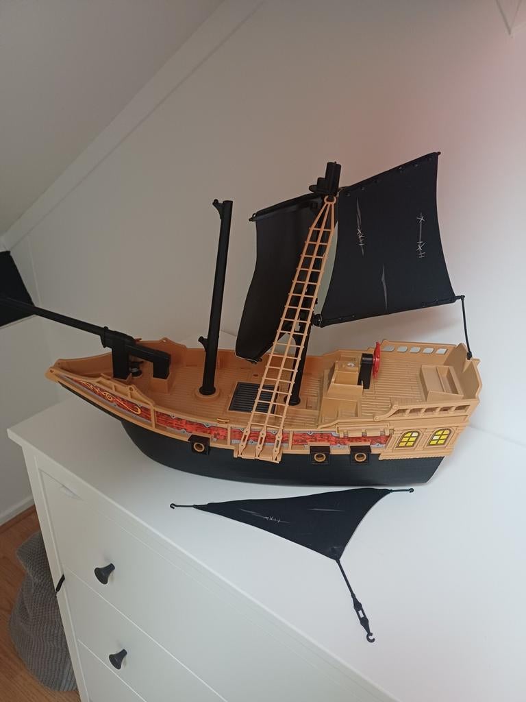 Playmobil Piratenschip - Zeilen kapot, zie foto, Ophalen of Verzenden, Gebruikt, Complete set