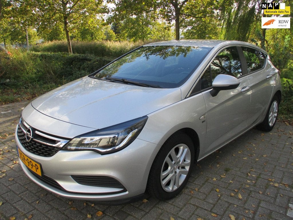 Opel ASTRA 1.6 CDTI 120 Jaar Edition, Auto's, Opel, Voorwielaandrijving, Gebruikt, Euro 6, 4 cilinders