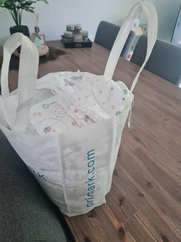 Gratis tas vol luierbroekjes en normale luiers, Ophalen