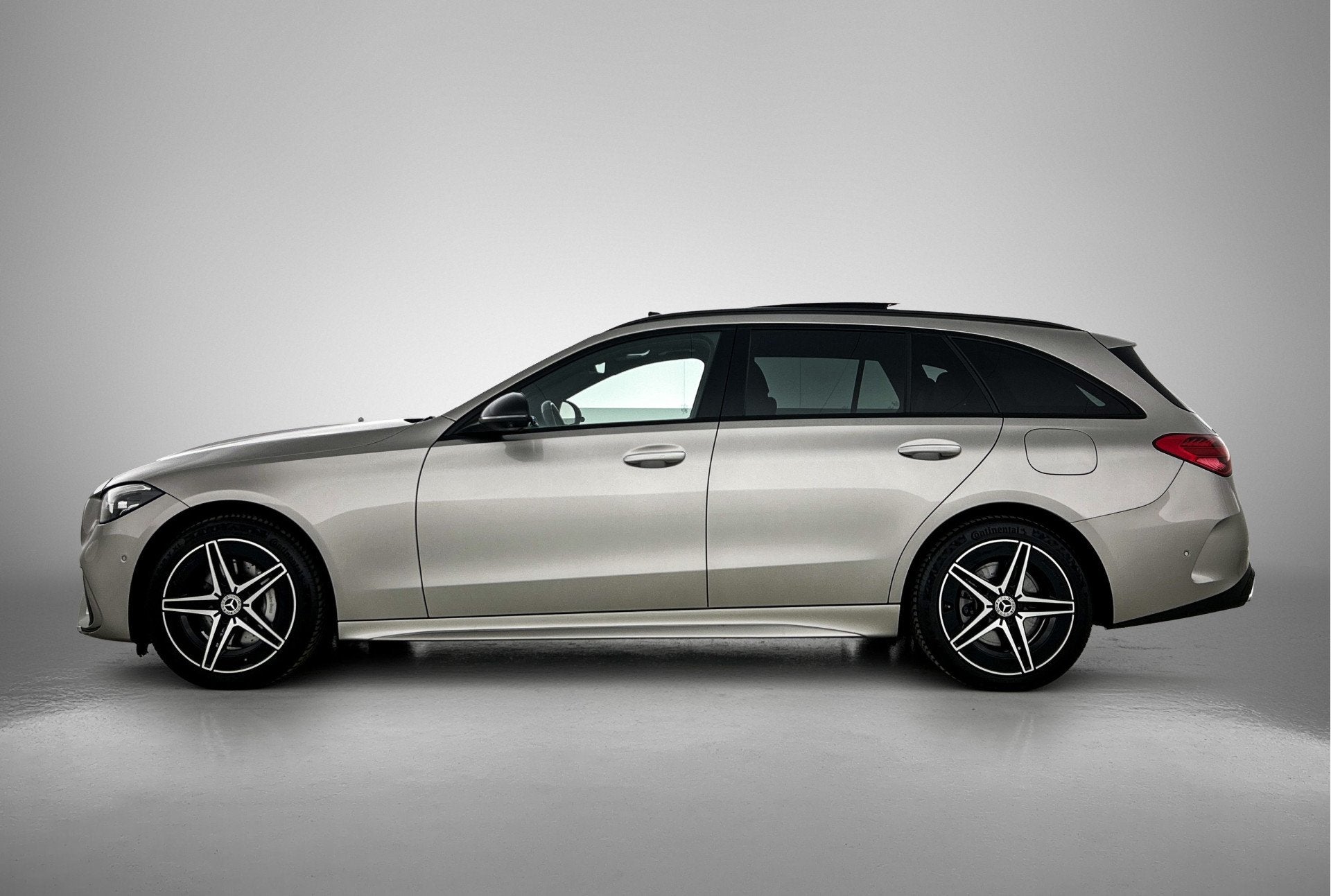 Mercedes-Benz C-Klasse Estate 300 e AMG Plug-In Hybride AMG, Auto's, Automaat, 12 maanden, Achterwielaandrijving, 4 cilinders
