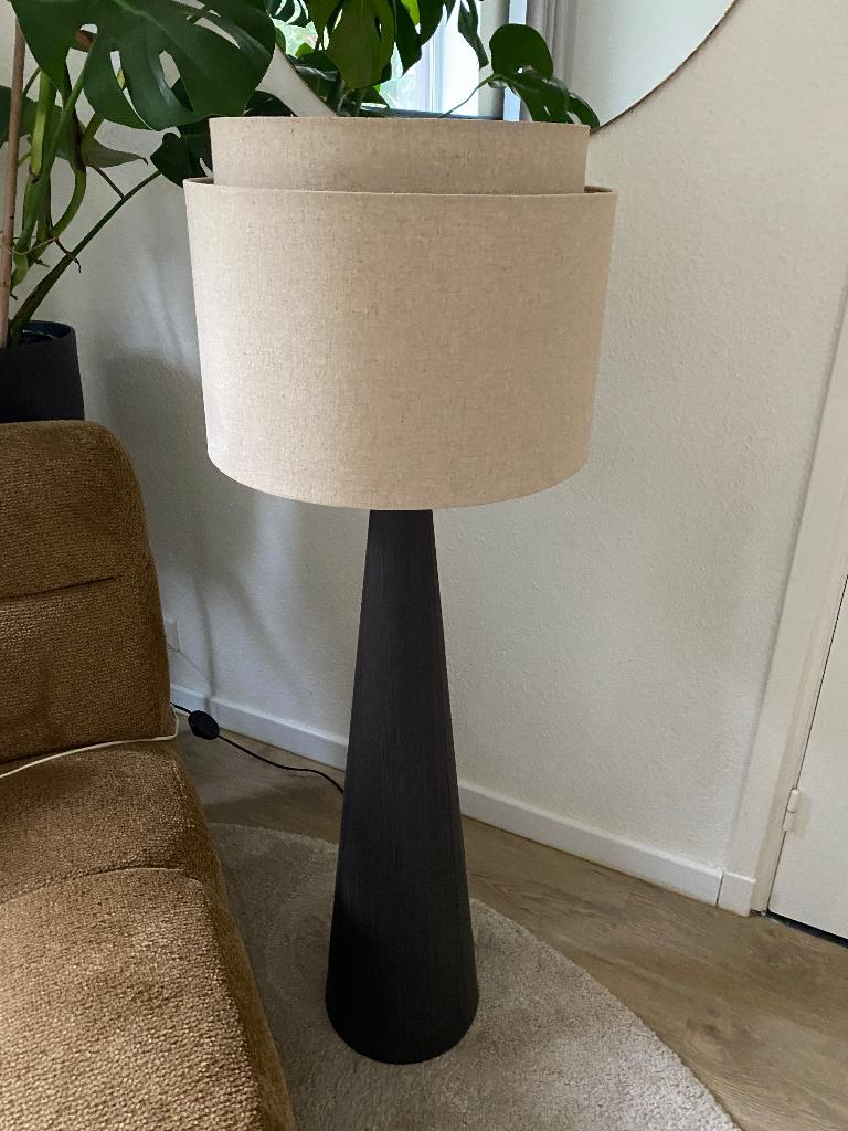 Vloerlamp leenbakker NIEUW, Ophalen, Zo goed als nieuw, 150 tot 200 cm