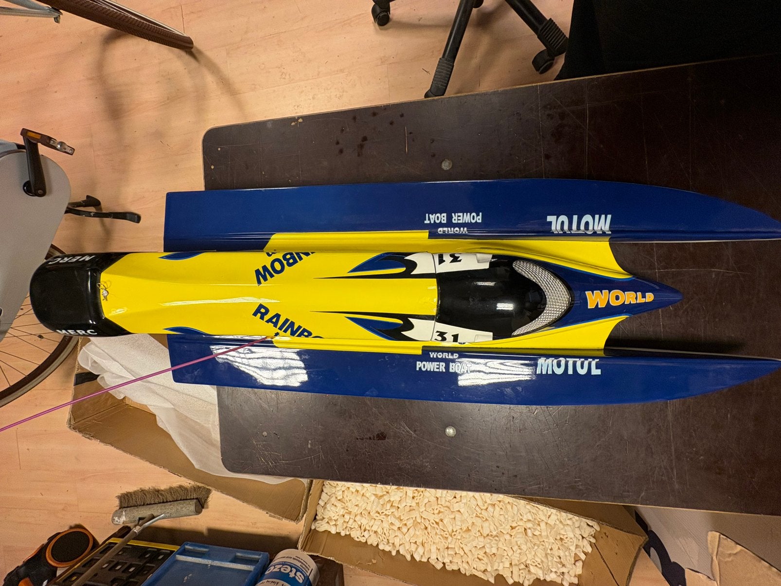 RC F1 Powerboat / Catamaran 90cm (Romp + Motor & Servo), Hobby en Vrije tijd, Ophalen of Verzenden, Gebruikt