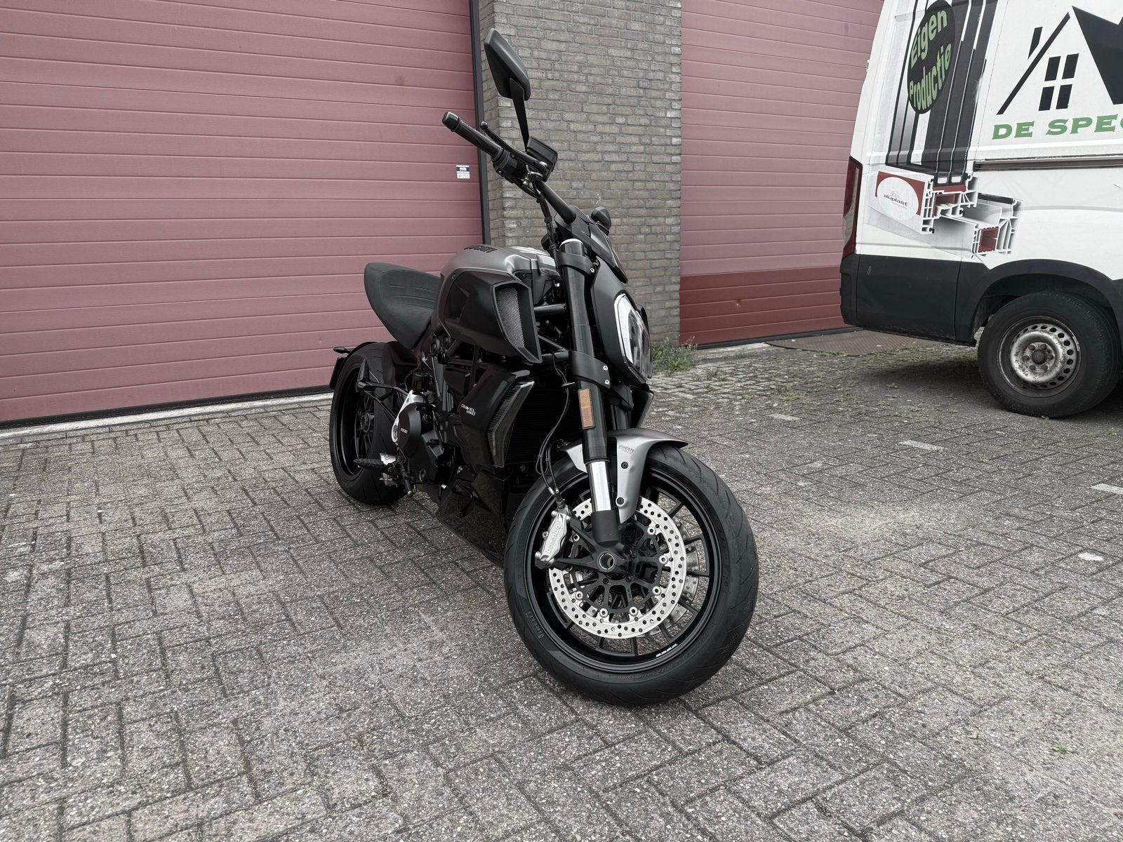 Ducati Diavel 1260 -Termignoni uitlaat, 2 cilinders, Motorrijbewijs A, Meer dan 35 kW, ABS