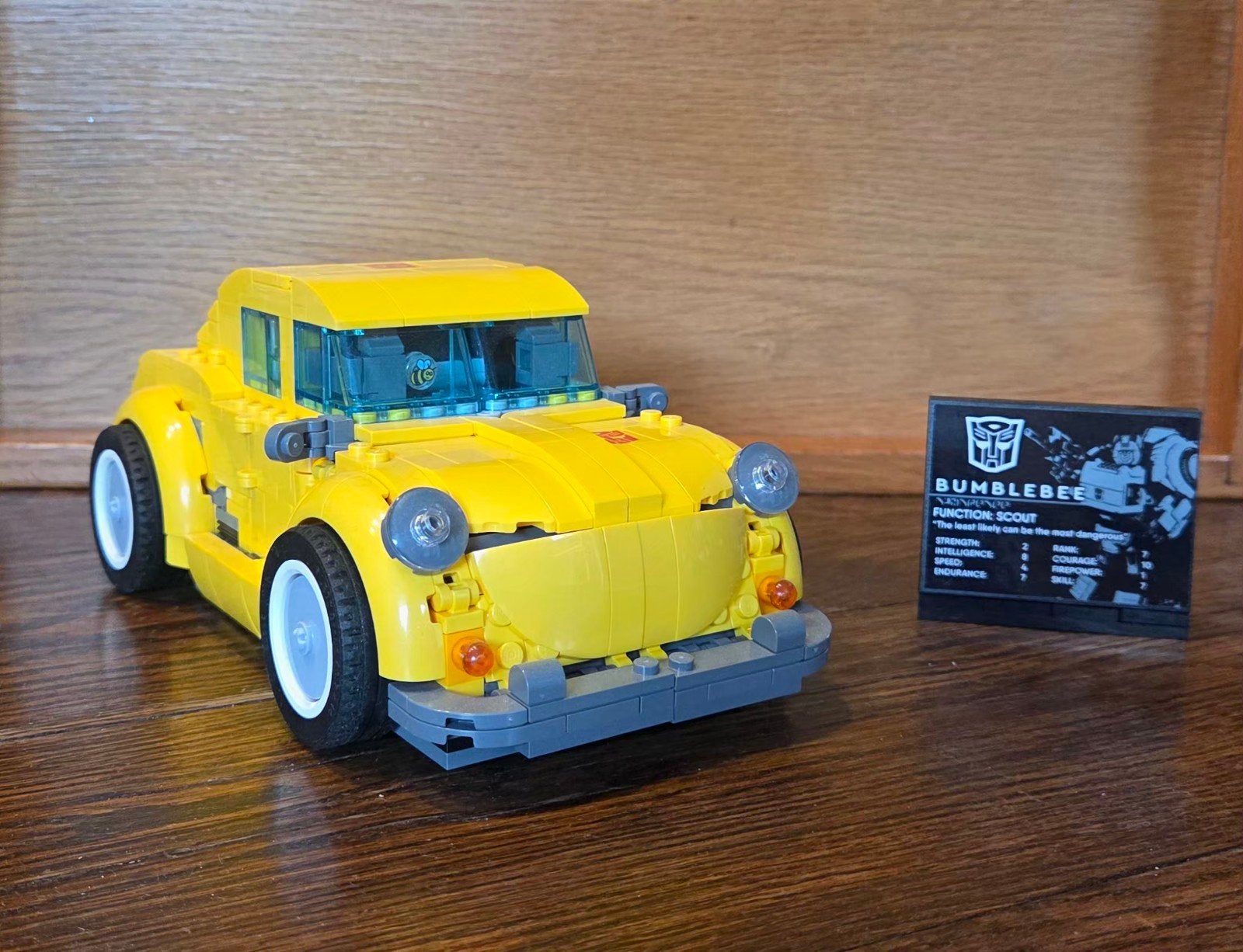 Lego Bumblebee - 10338, Lego, Ophalen of Verzenden, Zo goed als nieuw, Compleet