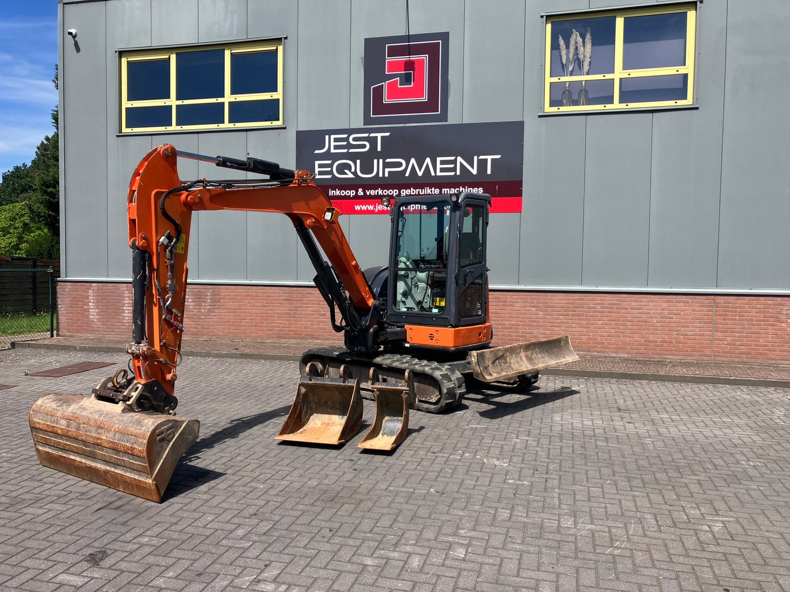 Hitachi zx55U-5A. 2015, 6000u, Ophalen, Graafmachine