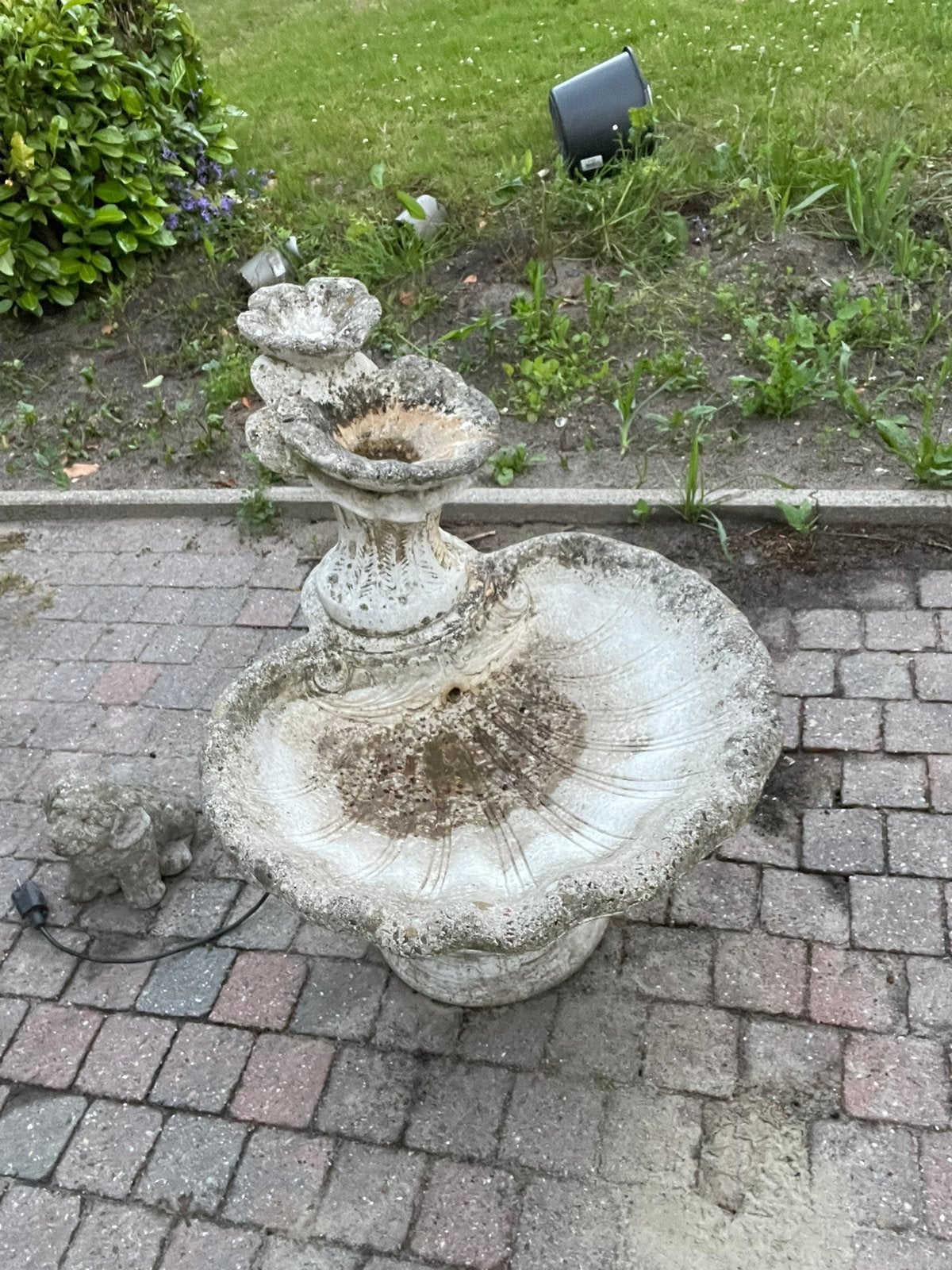 Fontein/ vogel drinkbak, Tuin en Terras, Ophalen, Gebruikt, Beton, Fontein