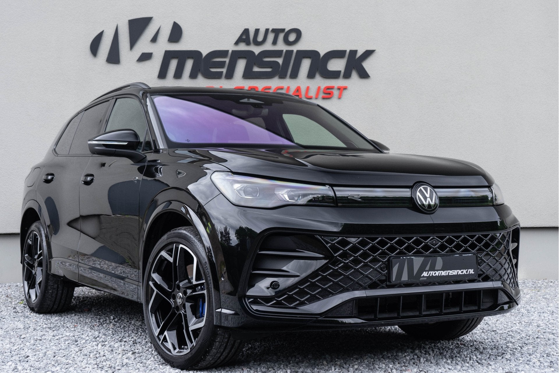 Volkswagen Tiguan 1.5 eHybrid R-Line / 5 jaar Fabrieksgarant, Zwart, 4 cilinders, Hybride Elektrisch/Benzine, SUV of Terreinwagen