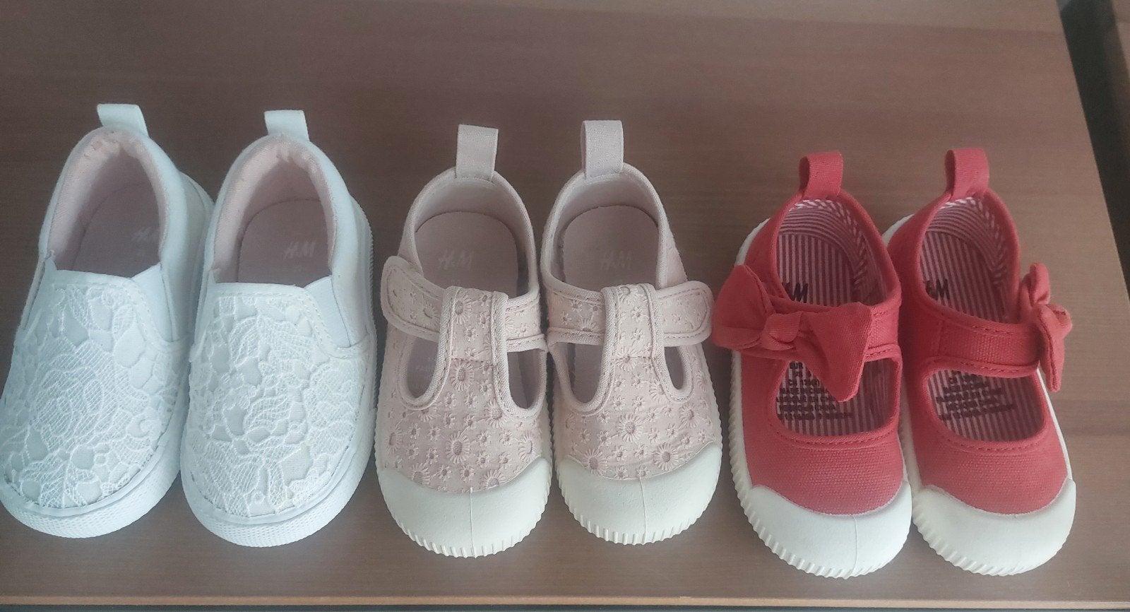 Maat 22 babyschoentjes - 3 paar, Kinderen en Baby's, Babykleding | Schoentjes en Sokjes, Meisje, H&M, Ophalen of Verzenden, Gebruikt
