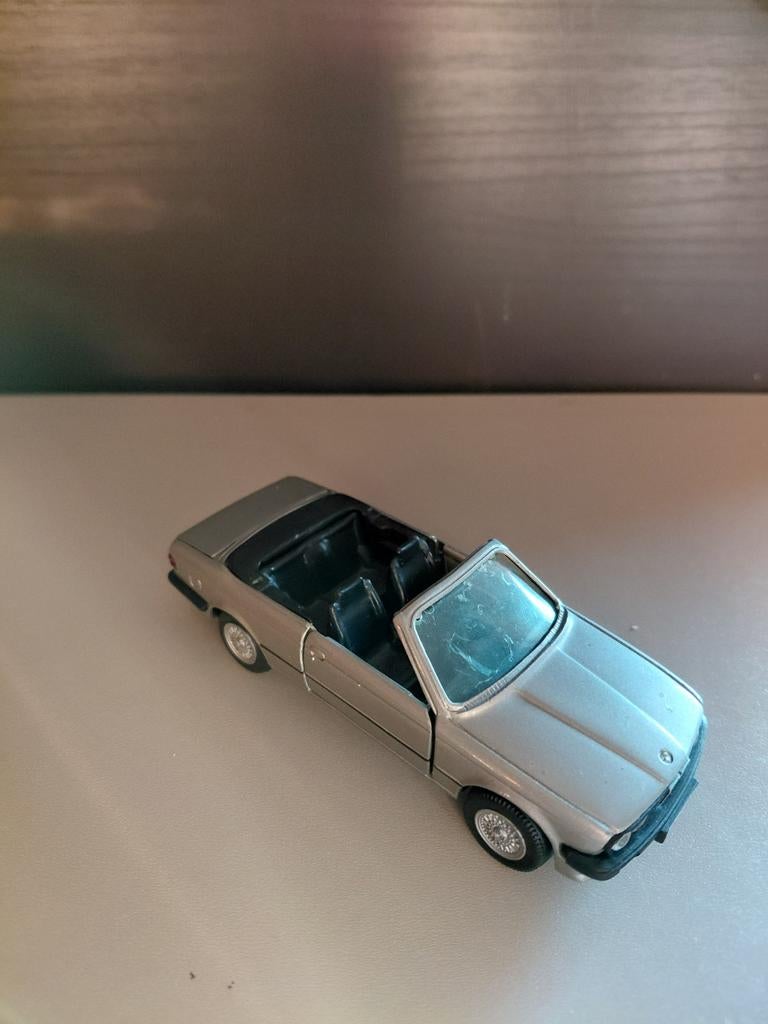 GAMA MINI BMW E30 325I Cabrio Grijs Metallic 1:43, Hobby en Vrije tijd, Modelauto's | 1:43, Ophalen of Verzenden, Gebruikt, Auto