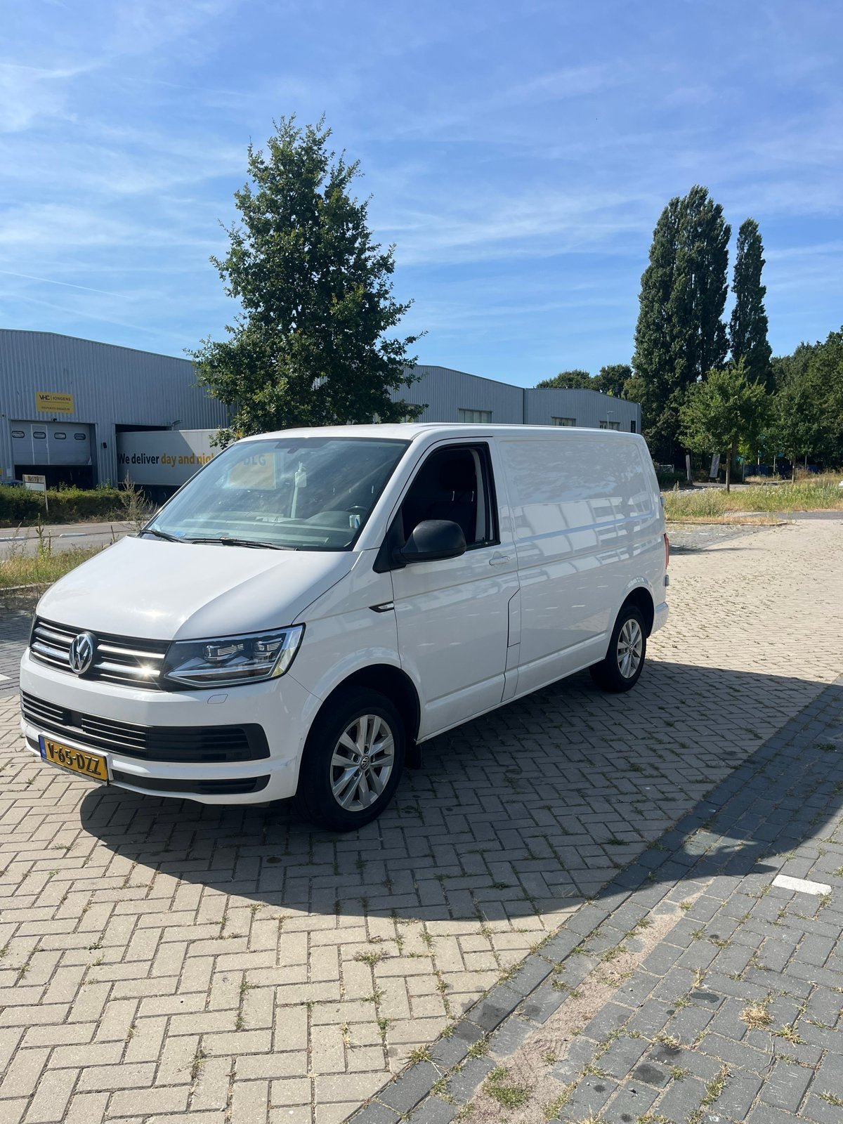 Volkswagen Transporter L2H1 2.0 TDI 150pk EURO 6, Auto's, Bestelauto's, Stof, Euro 6, 4 cilinders, Volkswagen