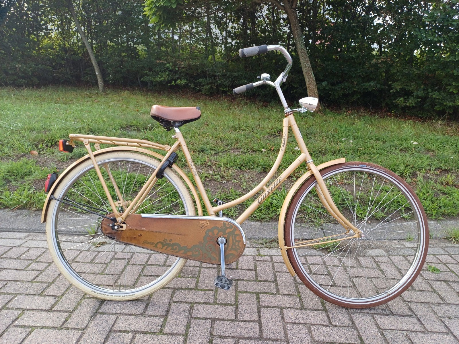 Goud kleurige Gazelle omafiets, weduwe 28 inch, 56 cm of meer, Ophalen, Gebruikt, Overige merken