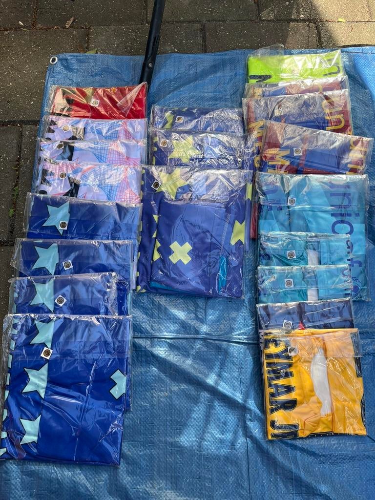 Ajax en barcelona tshirts/sets verpakt, Ophalen