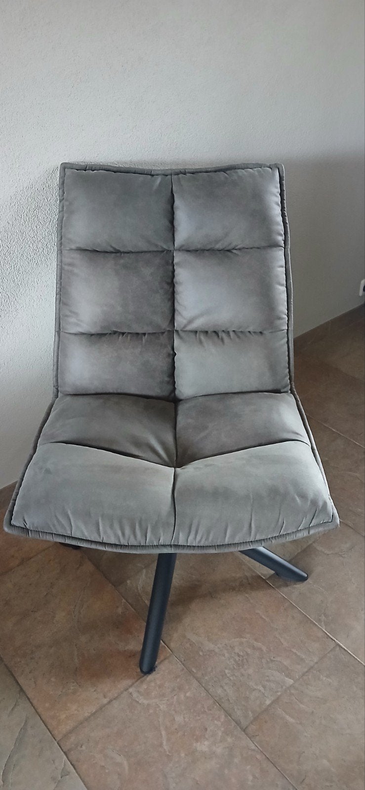 Comfortabele grijze draaistoel - Zo goed als nieuw, Ophalen, Modern, Comfortabel, Zo goed als nieuw, Stof