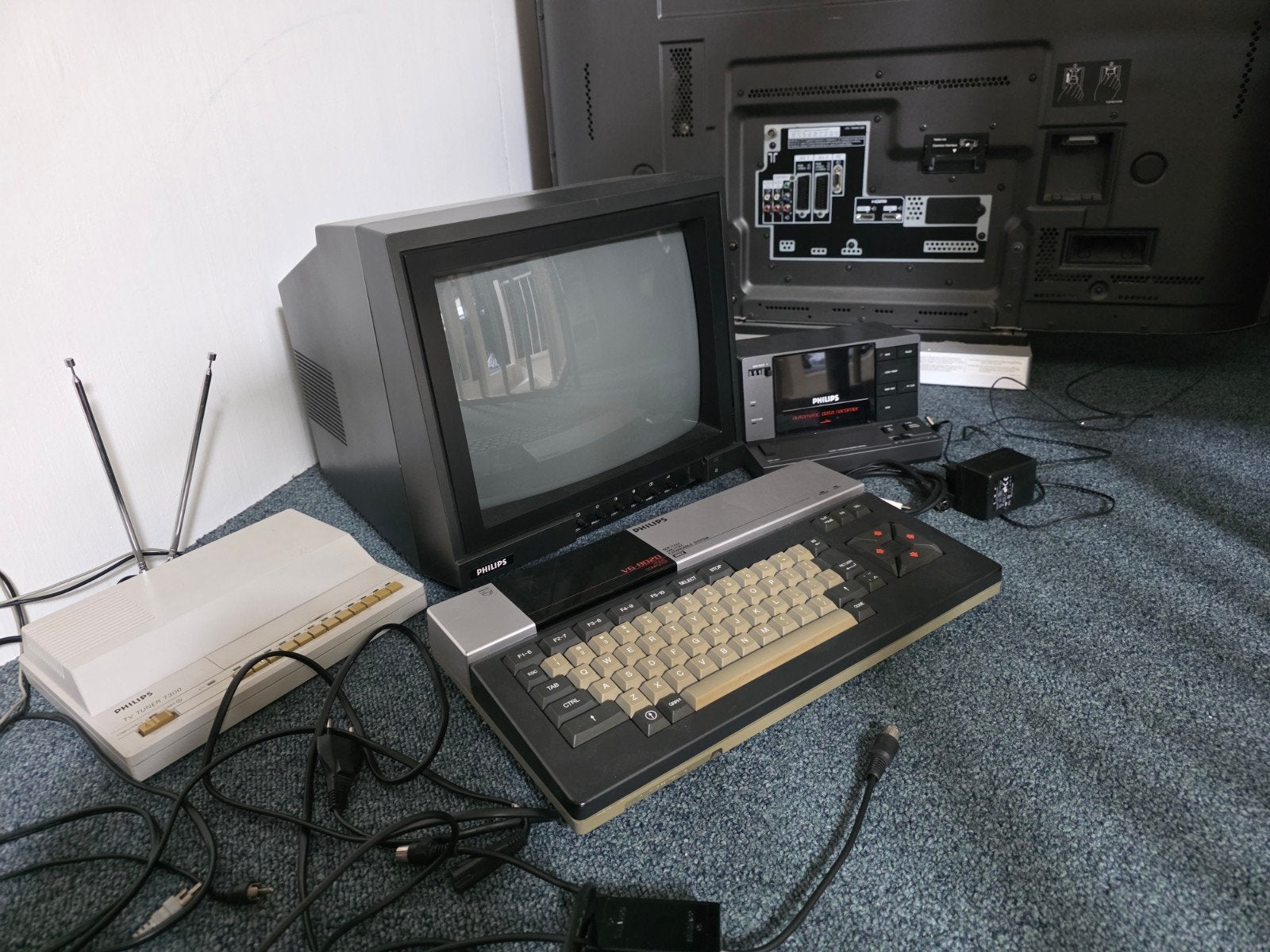 Complete Philips MSX (VG-8020) set met monitor en tuner, Computers en Software, Vintage Computers, Ophalen