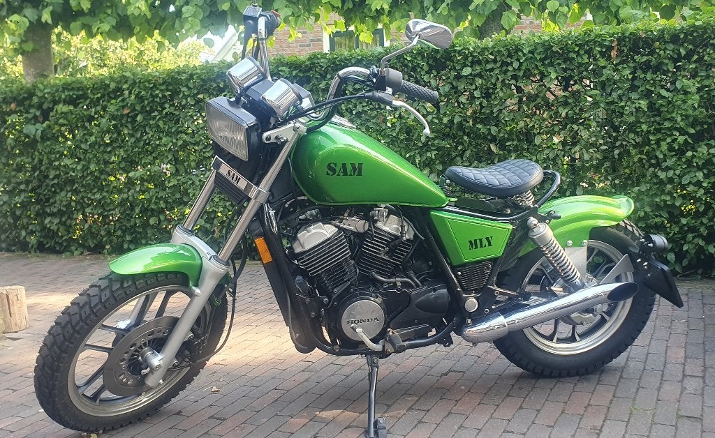 Prachtige Honda Bobber, Motoren, Cardan-aandrijving, 2 cilinders, Occasion, Particulier