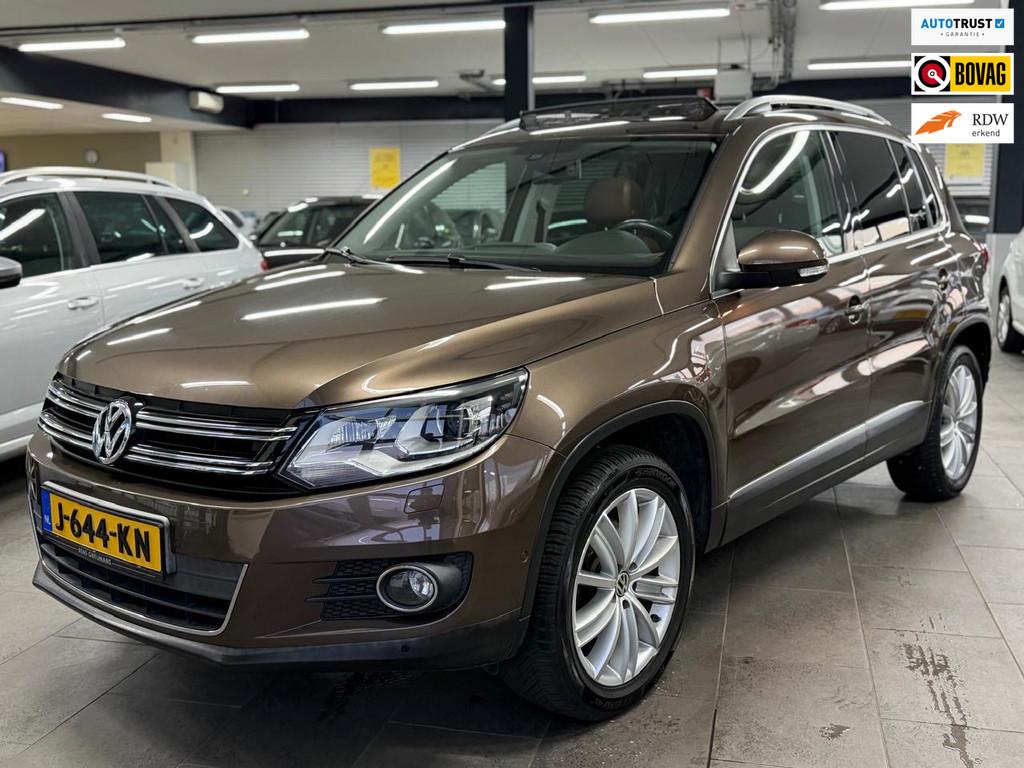 Volkswagen Tiguan 2.0 TSI Sport&Style 4Motion panorama dak l, Auto's, Volkswagen, Automaat, Euro 5, Gebruikt, 4 cilinders