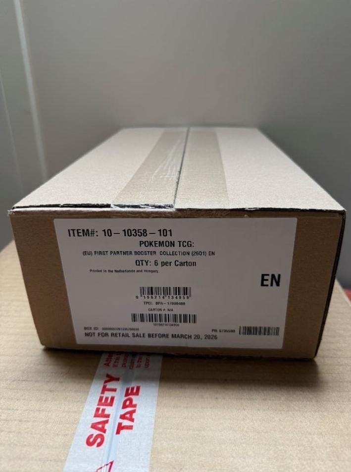 Pokémon First Partner Illustration Collection Sealed Case, Computers en Software, Printerbenodigdheden, Nieuw, Overige typen, Ophalen of Verzenden