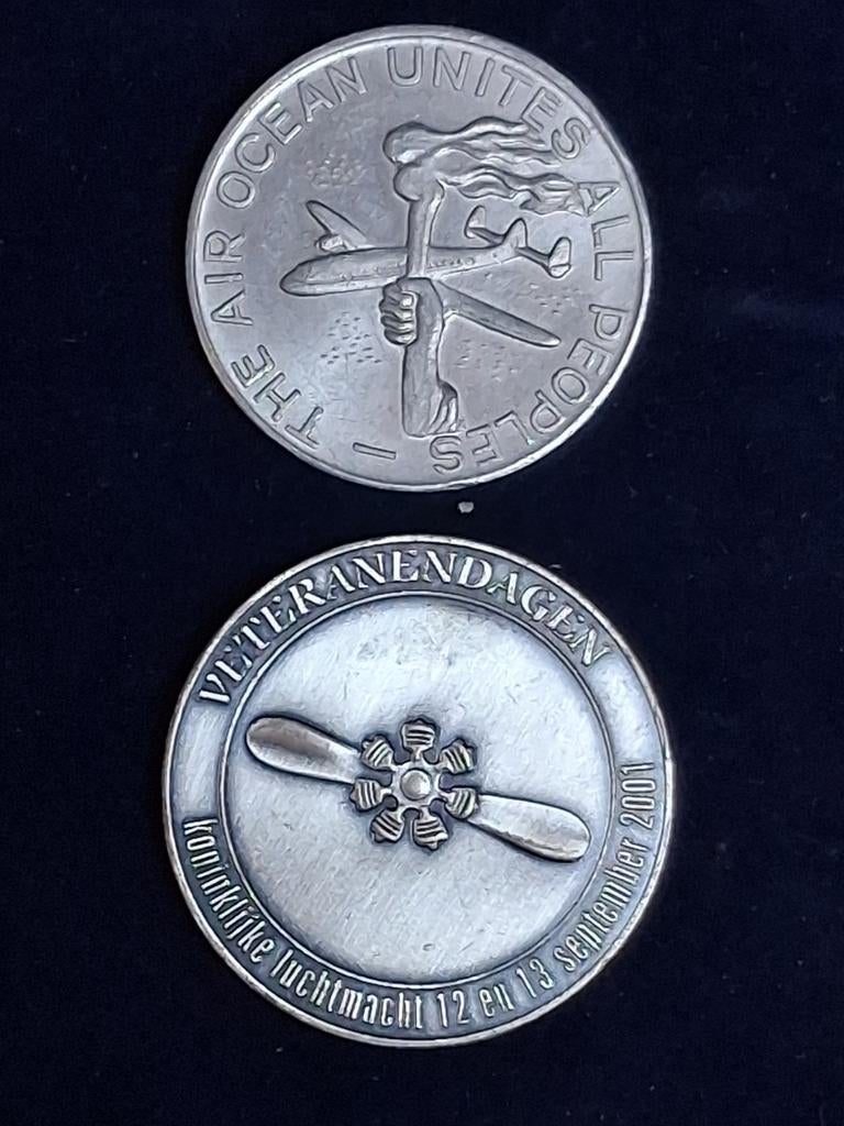 2 penningen luchtvaart, Ophalen of Verzenden, Overige materialen