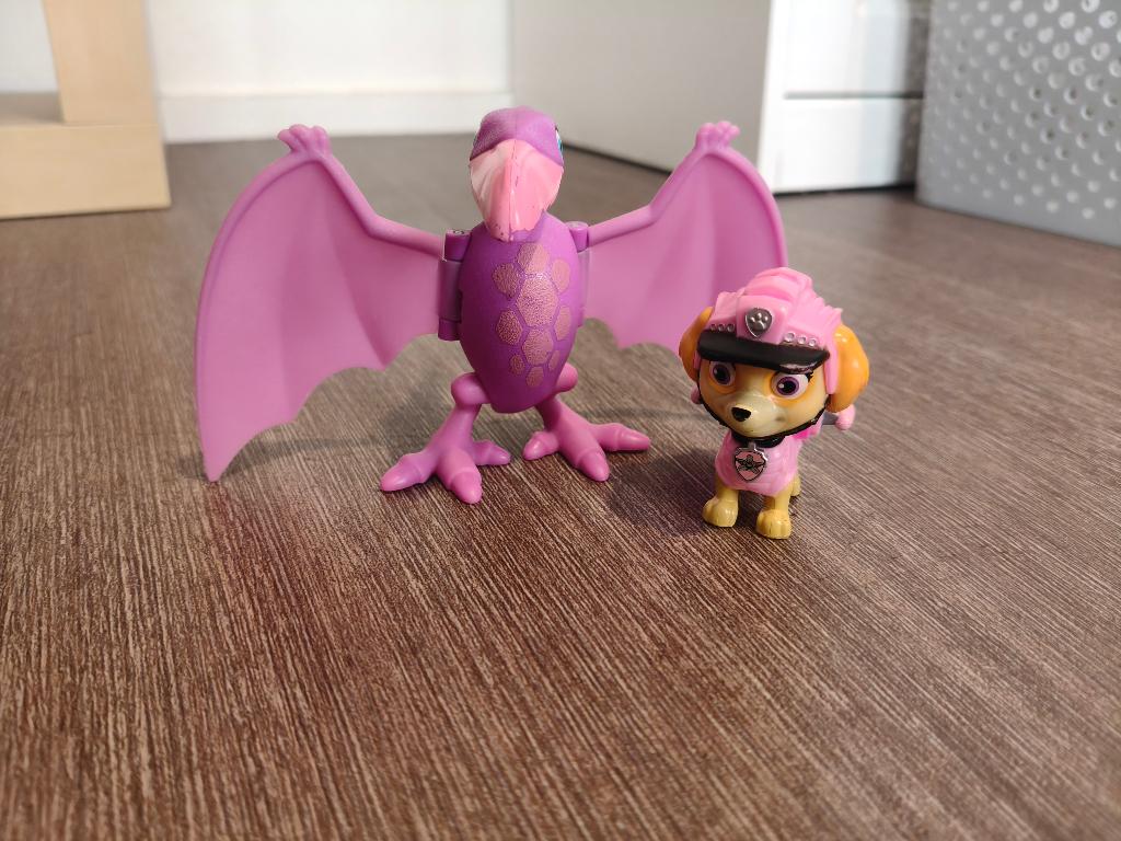 Paw Patrol dino pup Skye met pterodactylus, Kinderen en Baby's, Speelgoed | Actiefiguren, Ophalen of Verzenden, Zo goed als nieuw