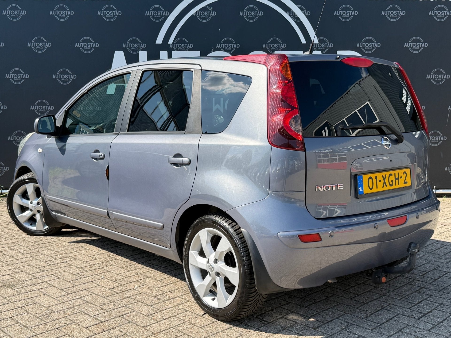 Nissan Note 1.6 Visia Automaat / NAP / Airco / APK / Navi, 15 km/l, 4 cilinders, Leder en Stof, 49 €/maand