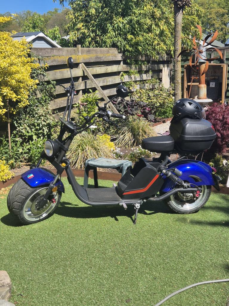 E Scooter GTS blauw, Fietsen en Brommers, Ophalen, Gebruikt, Elektrisch
