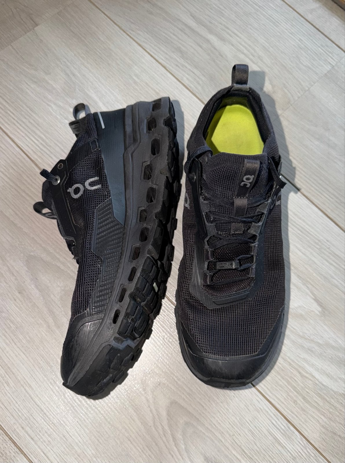 On Cloud flow hardloopschoenen - Maat 43 - Zwart zgan, Zwart, Ophalen of Verzenden, Sneakers of Gympen, Zo goed als nieuw