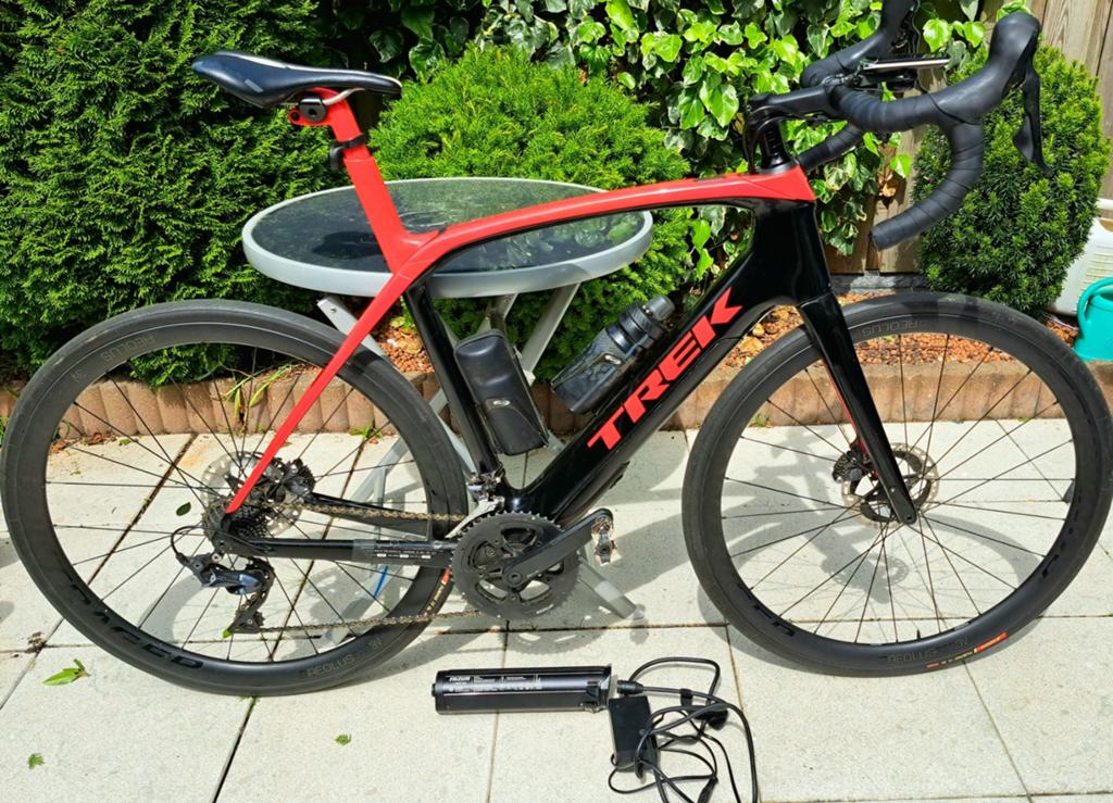 Trek Domane racefiets Elektrisch, 40km/u, maat 58cm, Fietsen en Brommers, Fietsen | Racefietsen, 28 inch, Gebruikt, Carbon, 57 tot 61 cm