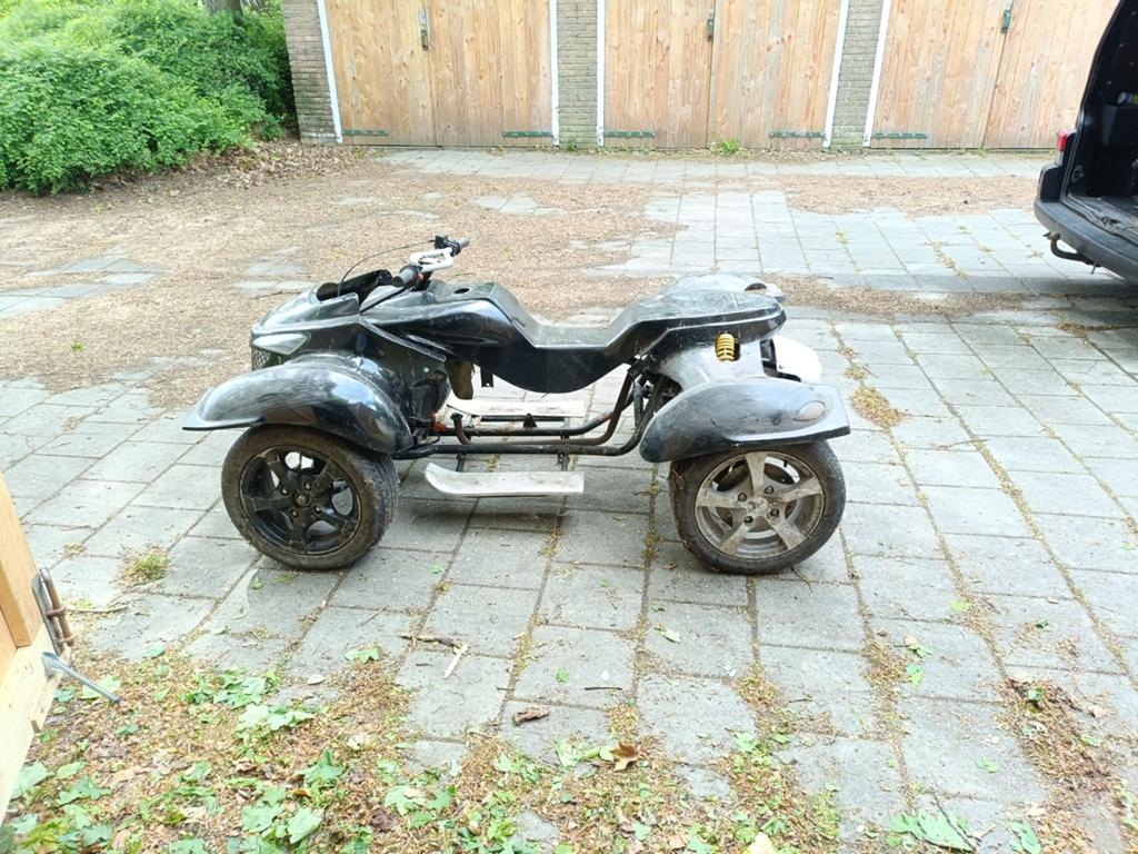 Unieke Zelfbouw Quad Batmobiel Motor 150cc Automaat, 1 cilinder, 11 kW of minder